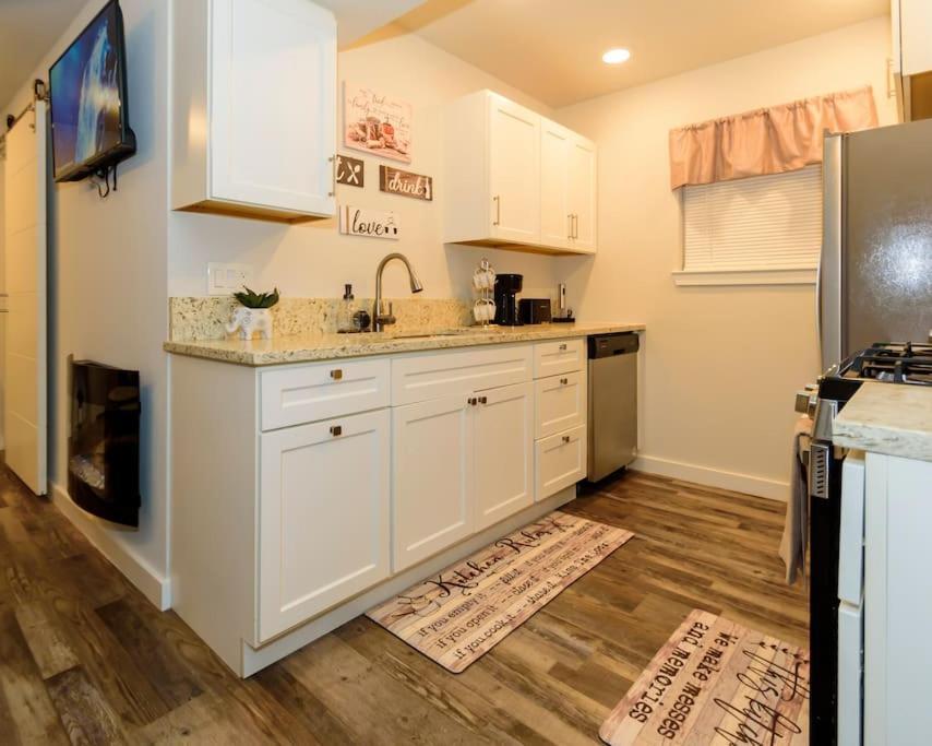 Gracefully Purposed Retreat, Cozy & Relaxing Stay! * Dallas